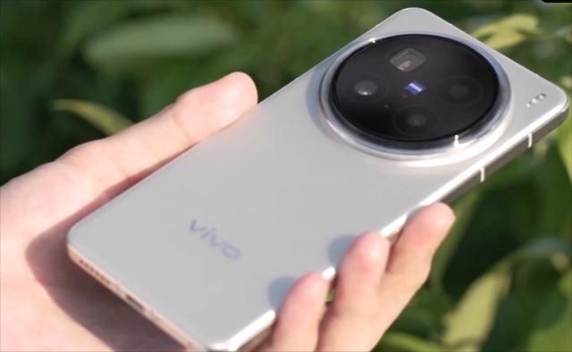 OPPO Find X8 Pro对比vivo X200 Pro哪个更值得买? OPPO Find X8 Pro对比vivo X200 Pro哪个更值得买?