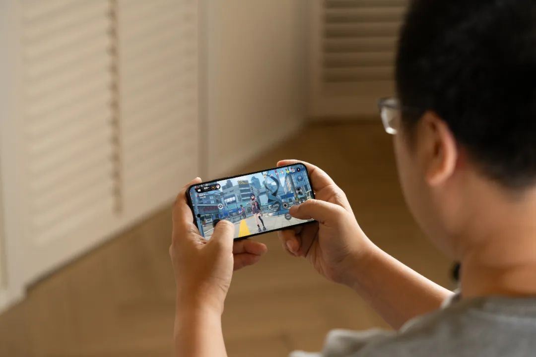 全新澎湃OS体验如何? 小米15手机性能测试 全新澎湃OS体验如何? 小米15手机性能测试