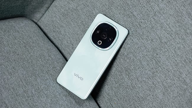 vivo Y300手机值得入手吗 vivo Y300手机详细评测 vivo Y300手机值得入手吗 vivo Y300手机详细评测