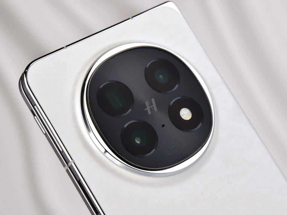 整机对比上代减薄24%! OPPO Find N5全面评测 整机对比上代减薄24%! OPPO Find N5全面评测