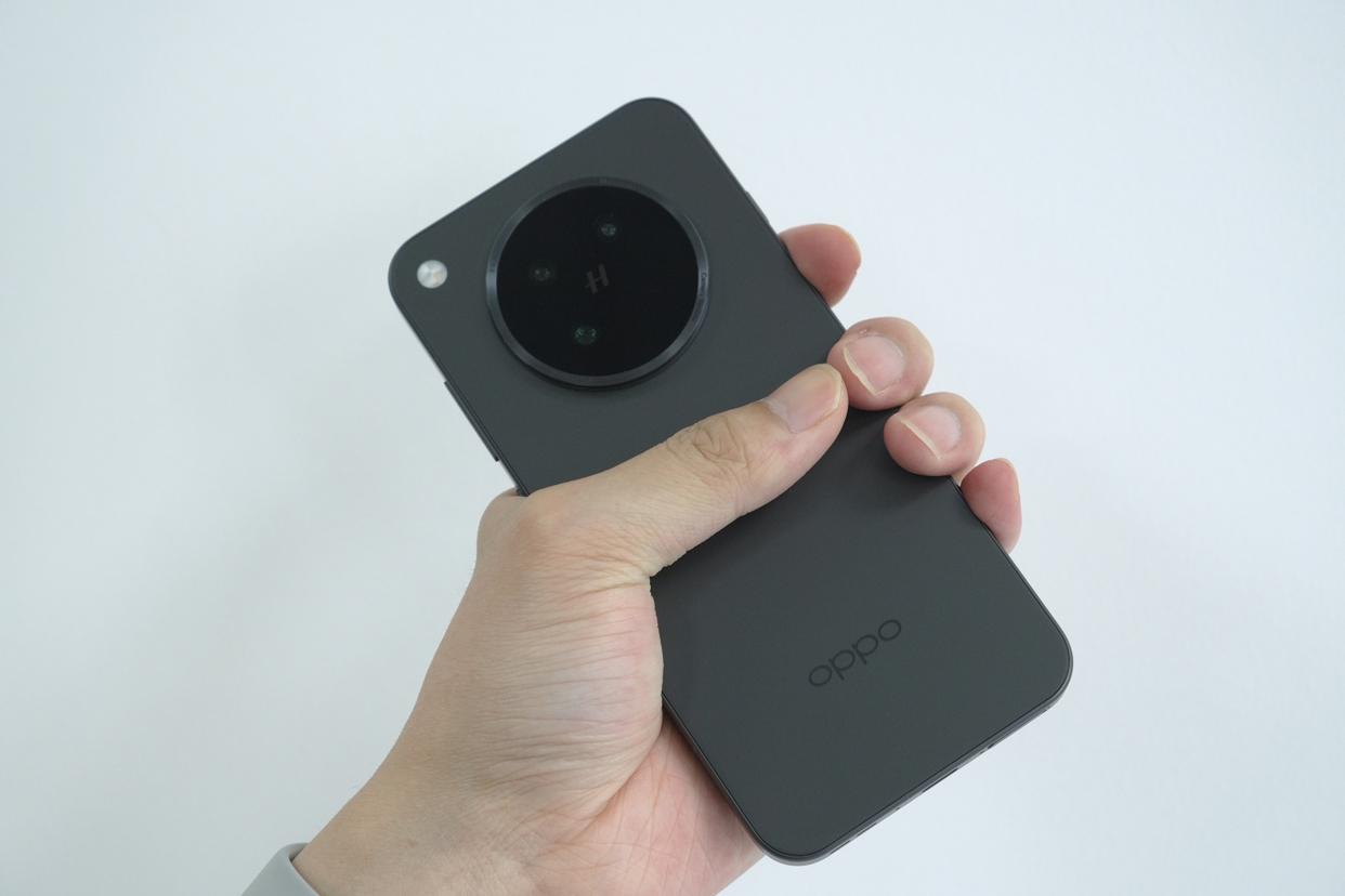 OPPO Find X8系列值得购买吗? OPPO Find X8s与X8 Ultra手机全面评测