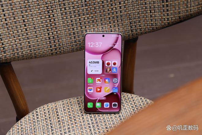 真正的安卓影像机皇! OPPO Find X8 Ultra手机性能评测 真正的安卓影像机皇! OPPO Find X8 Ultra手机性能评测