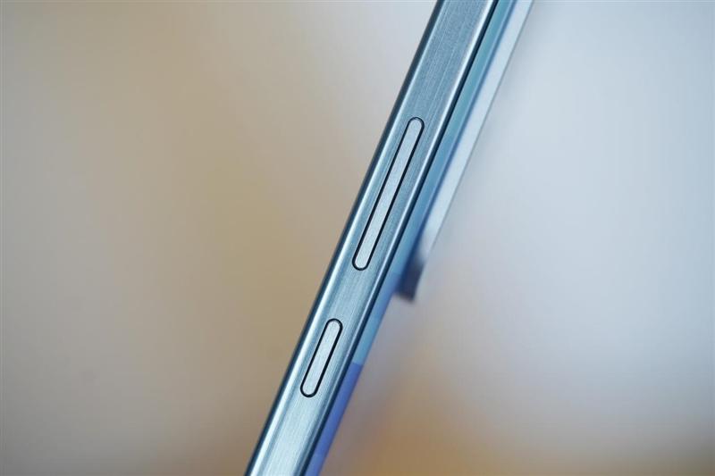 骁龙8至尊版双芯带来越级游戏体验! iQOO Neo10 Pro+手机全面评测 骁龙8至尊版双芯带来越级游戏体验! iQOO Neo10 Pro+手机全面评测