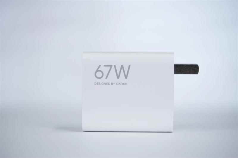 徕卡影像和骁龙8s Gen4可兼得! 小米Civi 5 Pro手机全面评测