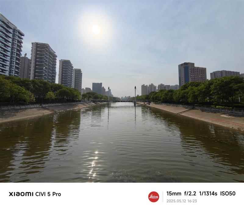 徕卡影像和骁龙8s Gen4可兼得! 小米Civi 5 Pro手机全面评测