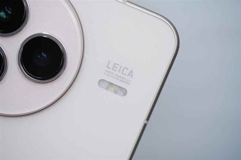 徕卡影像和骁龙8s Gen4可兼得! 小米Civi 5 Pro手机全面评测