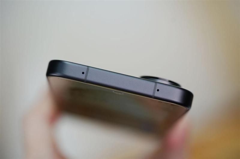 6.31英寸完美小直屏! vivo S30 Pro mini手机全面评测 6.31英寸完美小直屏! vivo S30 Pro mini手机全面评测