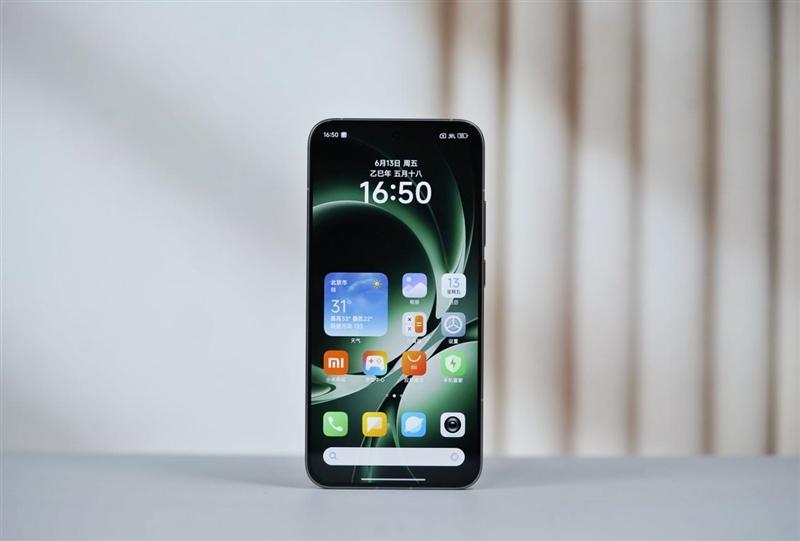 天玑9400+独显D2双芯! Redmi K80至尊版手机全面评测