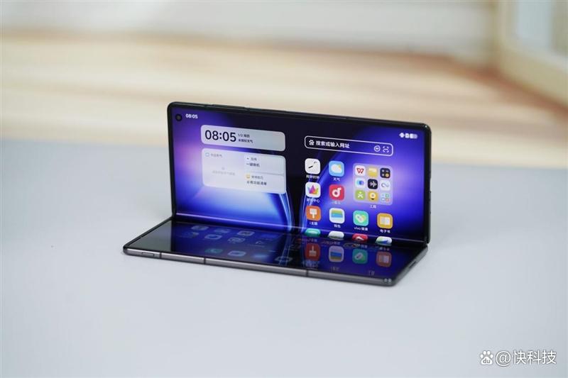 4.3mm厚度的折叠屏+潜望长焦镜头! vivo X Fold5手机全面评测 4.3mm厚度的折叠屏+潜望长焦镜头! vivo X Fold5手机全面评测